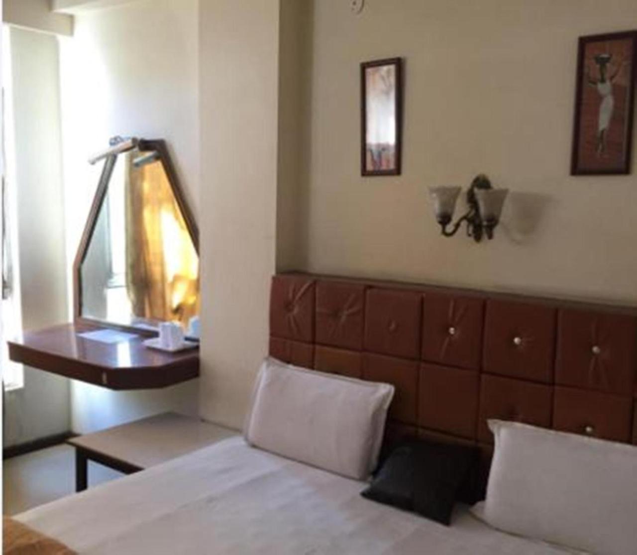 Hotel Shivalik Gold,Bhopal Bagian luar foto